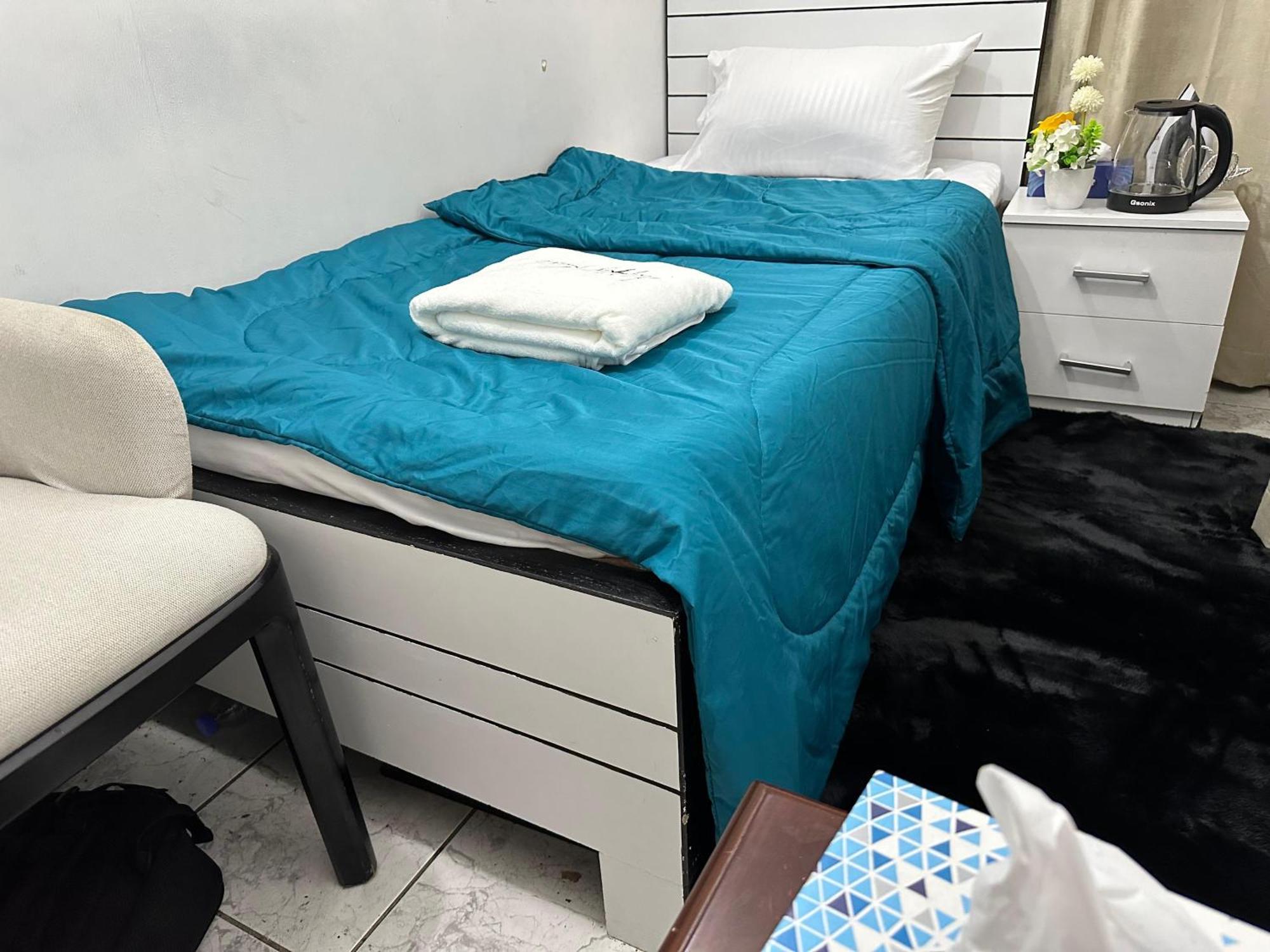 Phenomenal Hostel Abu Dhabi